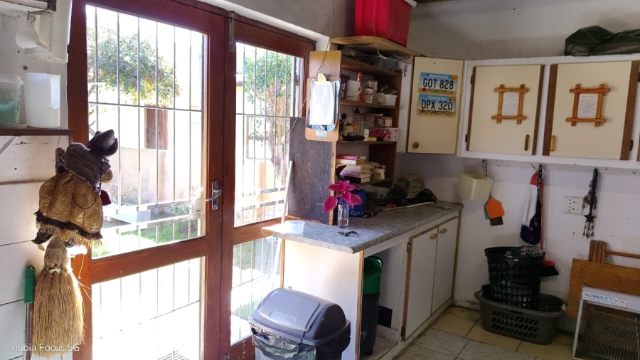 3 Bedroom Property for Sale in Wavecrest Eastern Cape